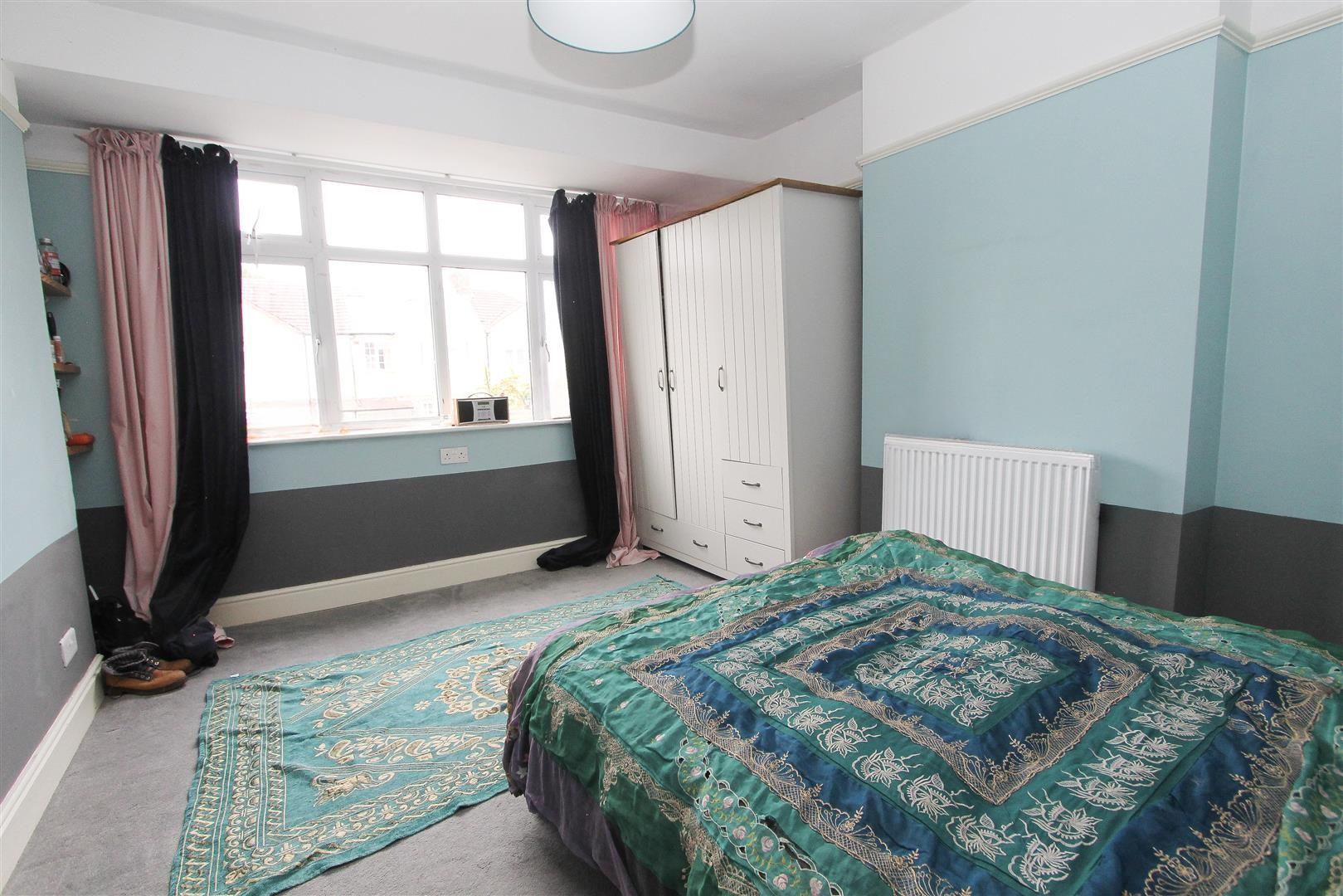 Dale Park Avenue, Carshalton